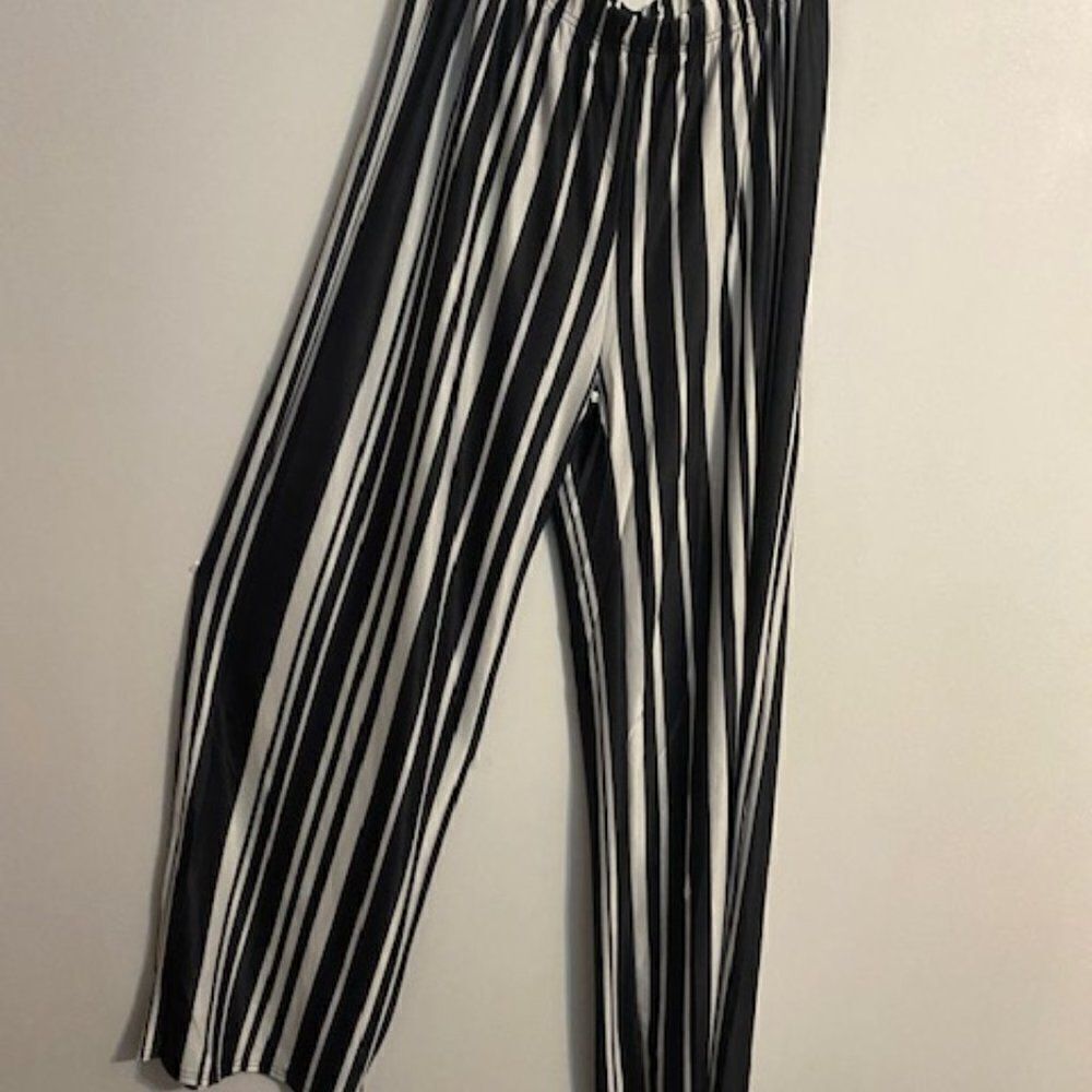 Lily by Firmiana Black/White stripe wide leg pants, size 1XL